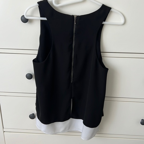 Banana Republic Sleeveless Top Size M - Picture 4 of 6